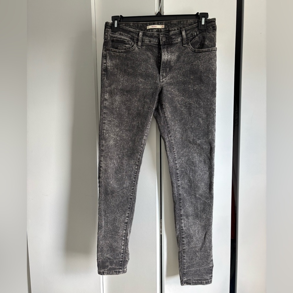 Levi’s Gray Acid Wash Skinny Jeans